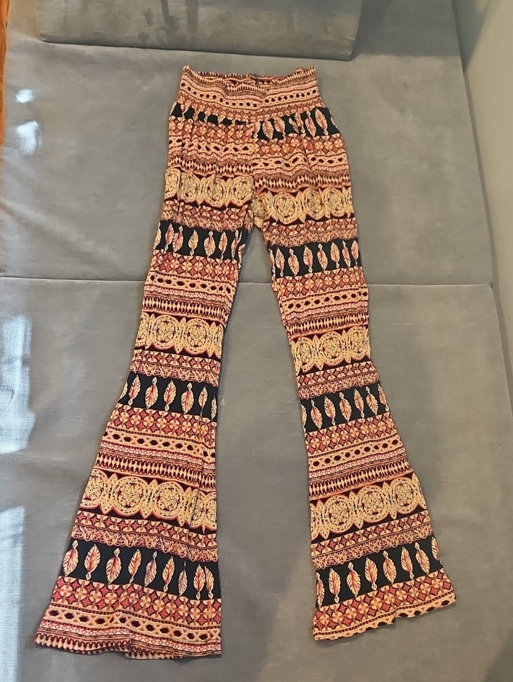 Women's Printed Flowy Flare Pants  - Black/Rust